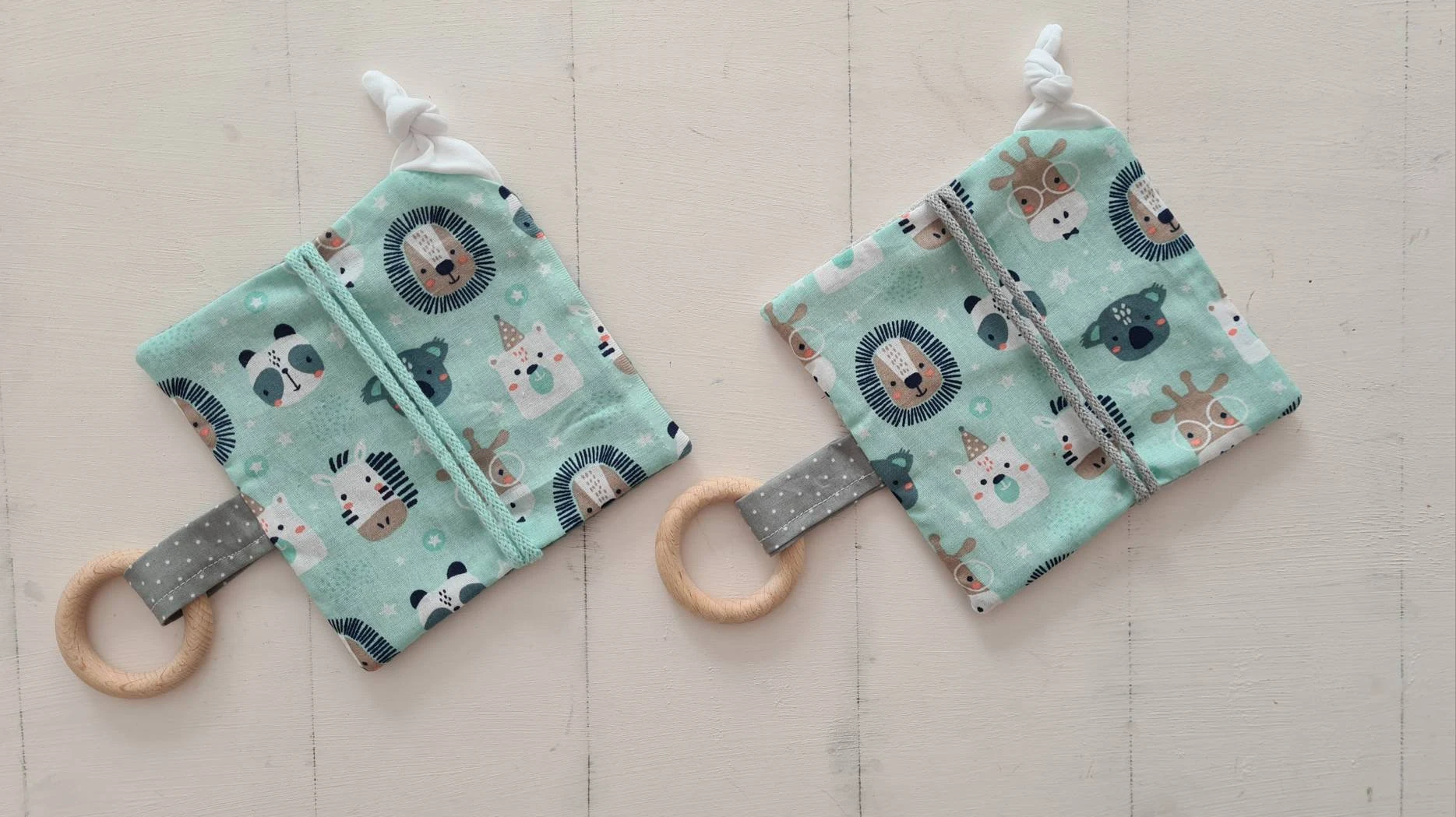 Knistertuch mit Name und Greifling Zootiere Mint – Bild 7