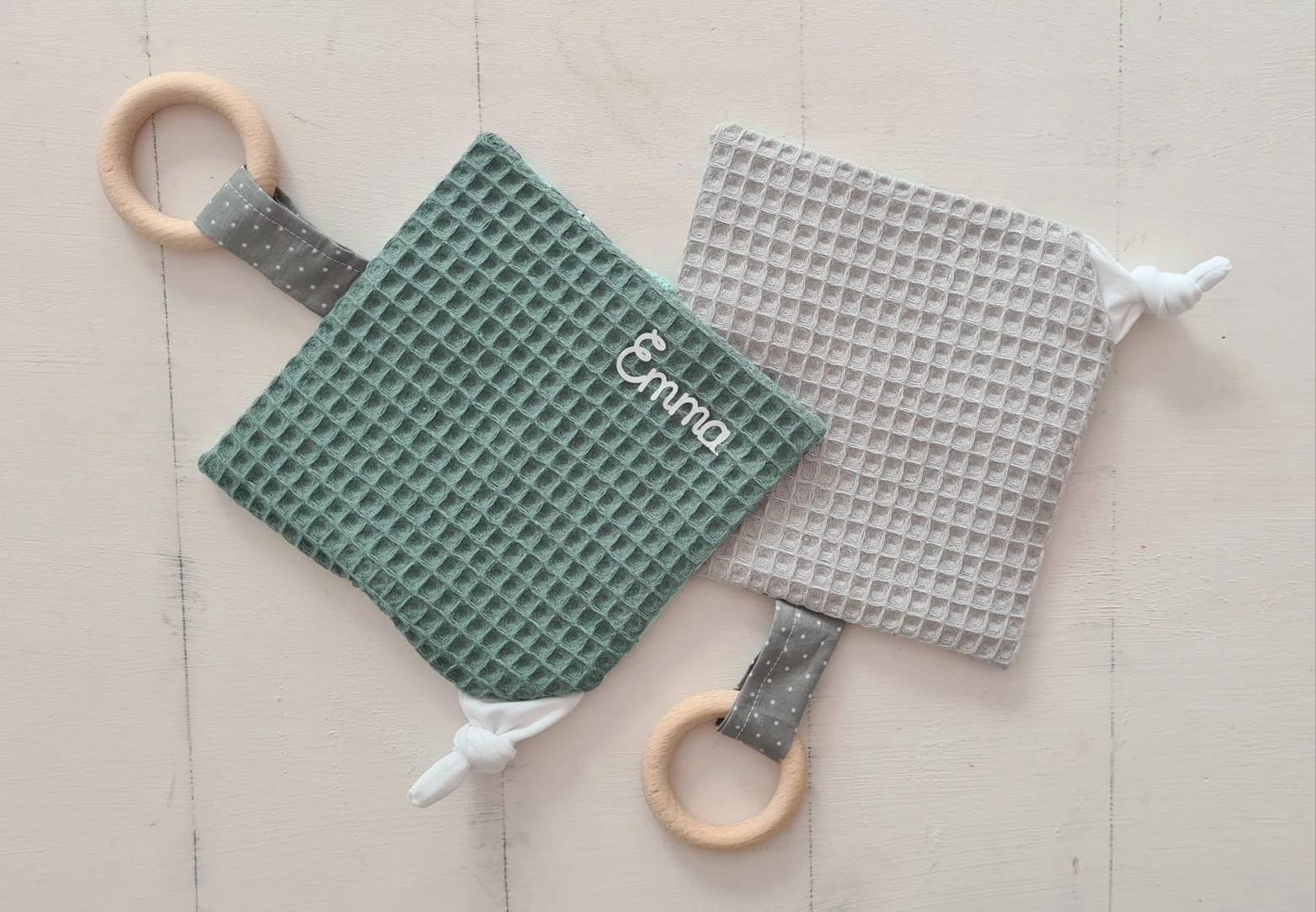 Knistertuch mit Name und Greifling Zootiere Mint – Bild 8