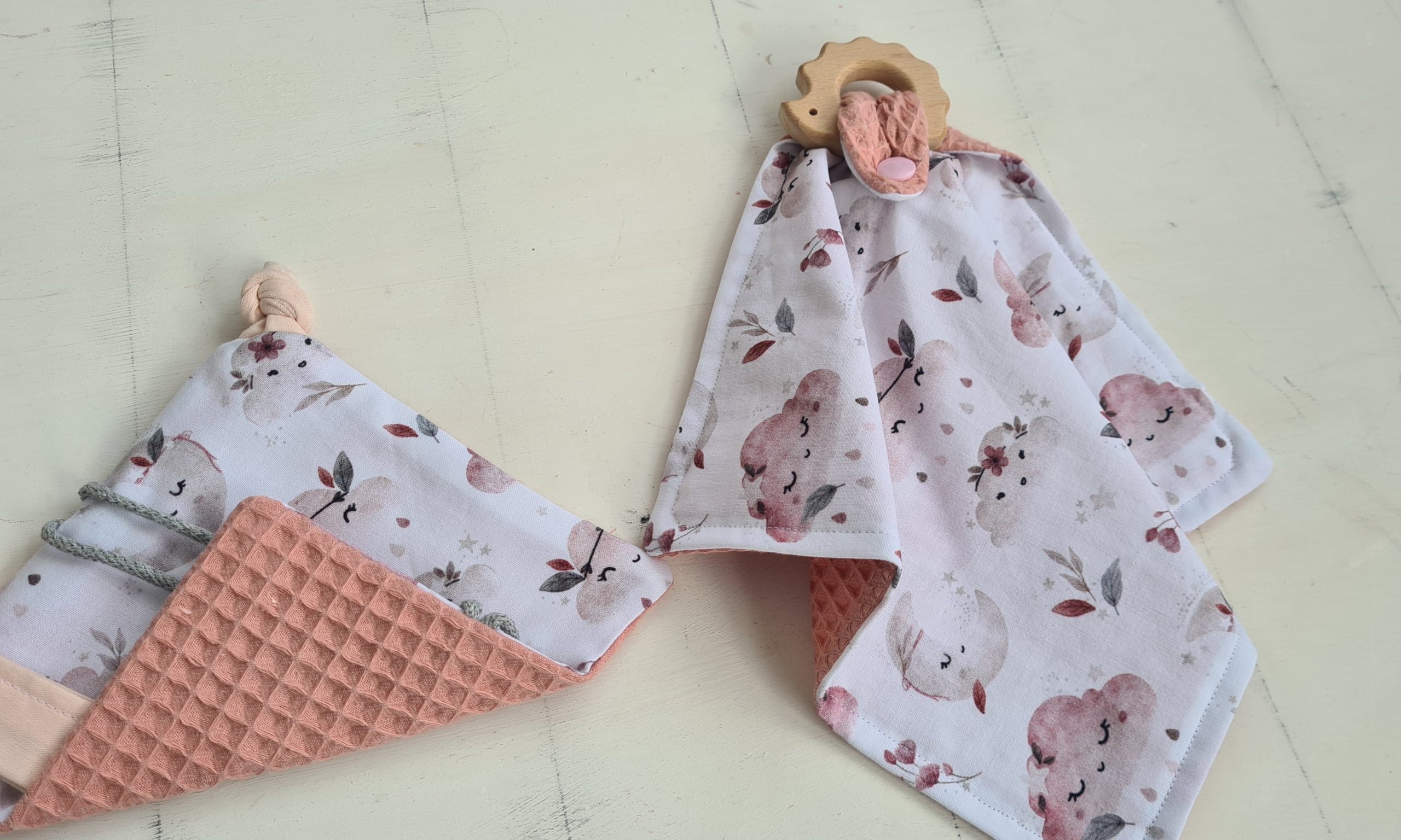 Set: Schmusetuch mit Name und Greifring & Knistertuch Clouds - verschiedene Farben – Bild 11