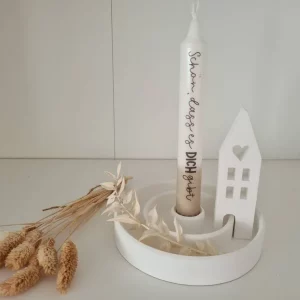 Kerzenhalter/Teller mit Dekohäuschen und Stabkerze