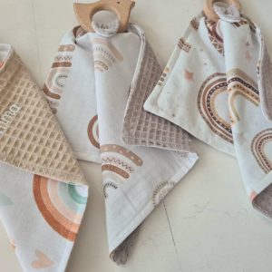 Schmusetuch mit Name und Greifring Boho-Rainbow