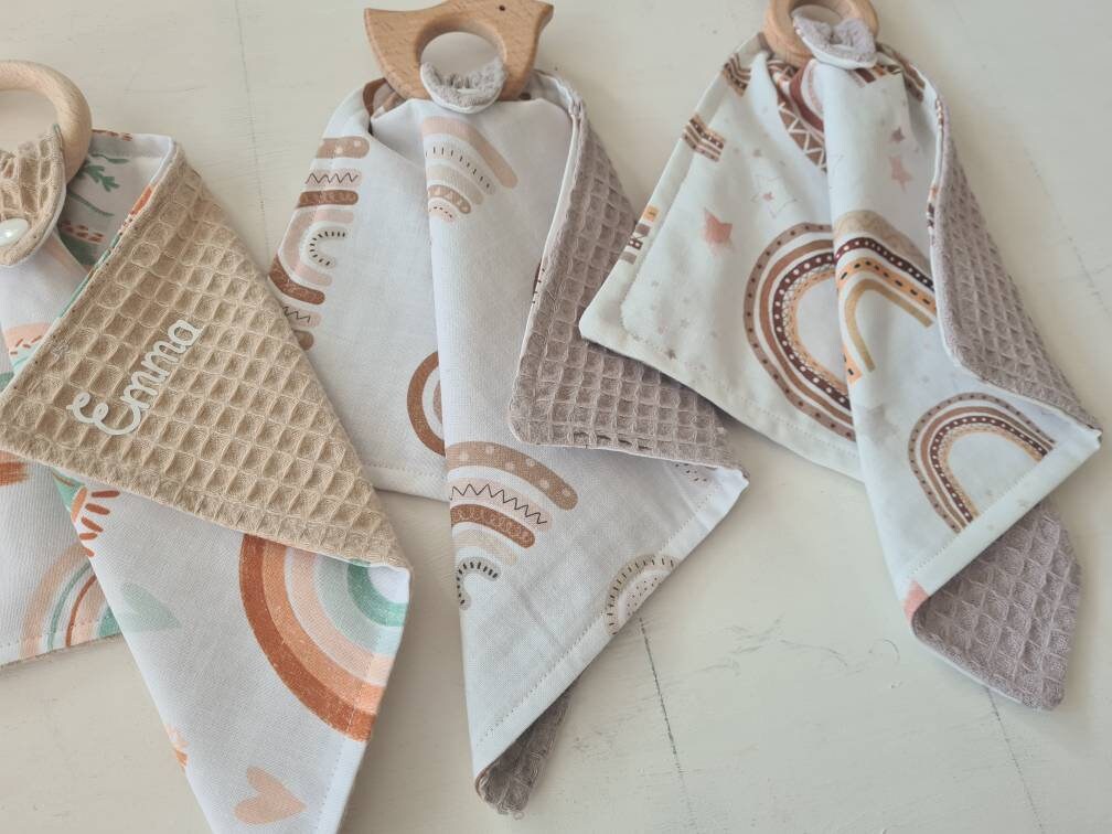 Schmusetuch mit Name und Greifring Boho-Rainbow