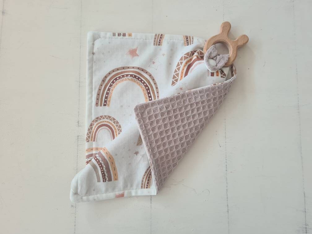 Schmusetuch mit Name und Greifring Boho-Rainbow – Bild 4